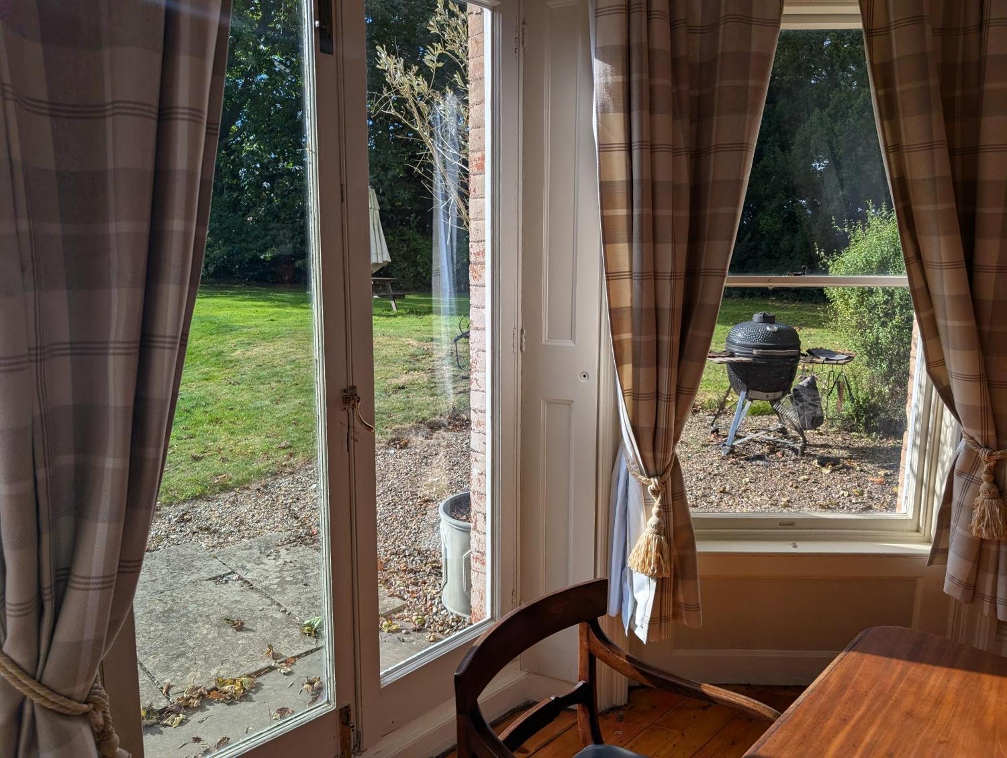 The Writer'S Retreat Ground Floor Apartment Холт Экстерьер фото